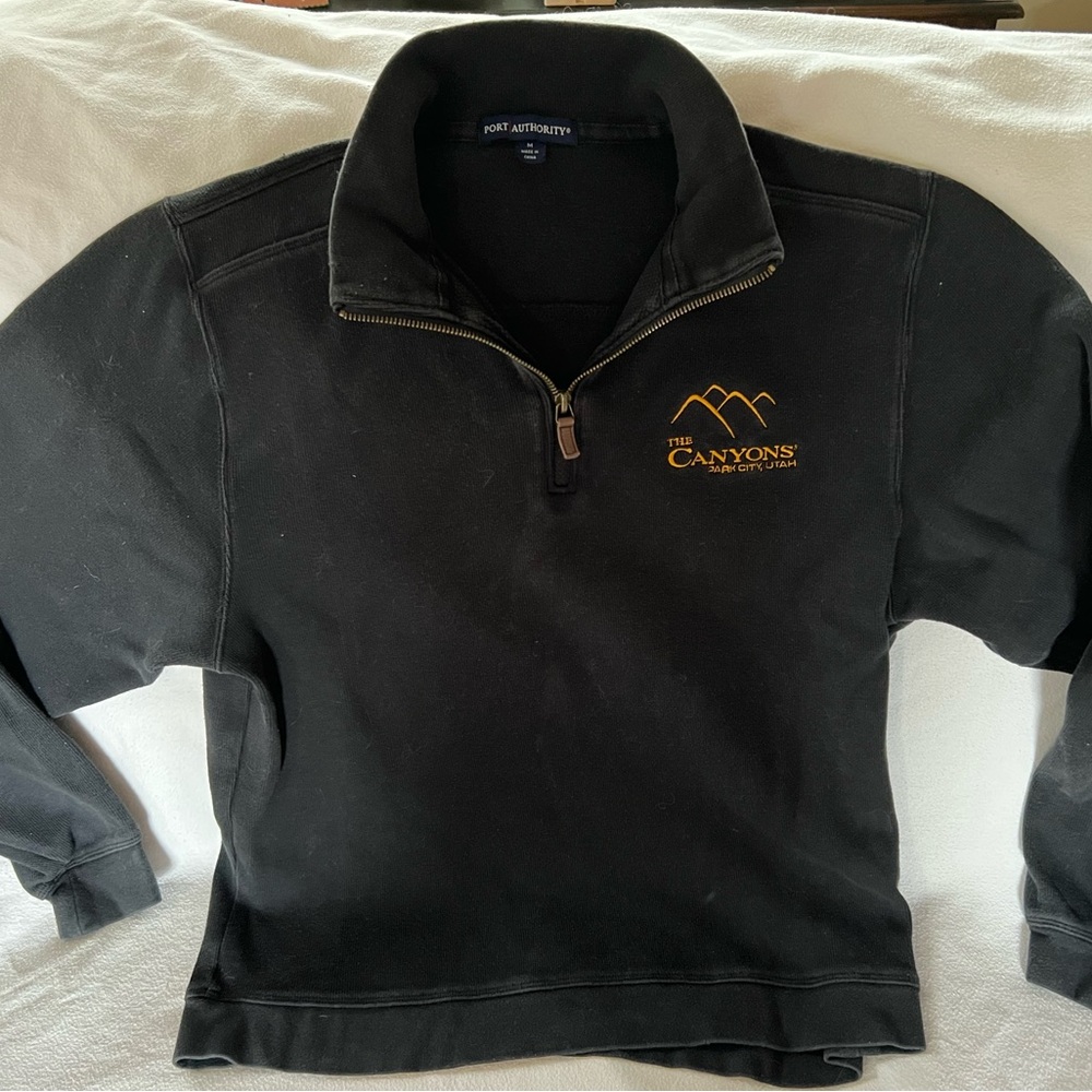 Vintage Port Authority Black Men's Sweatshirt from The Canyons